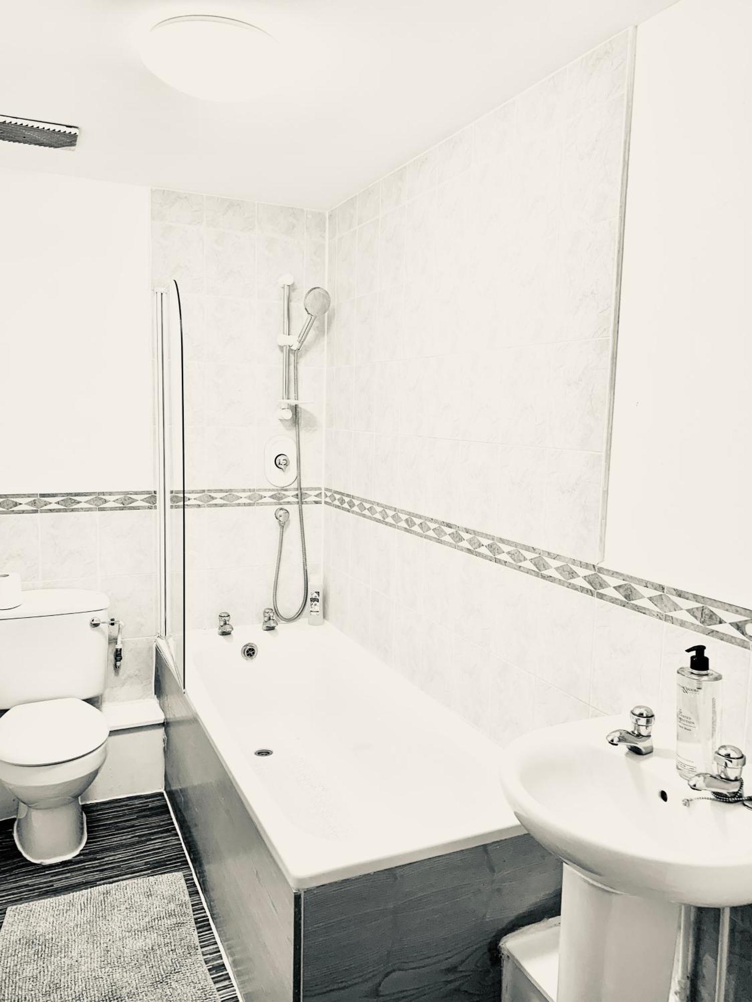 Tower Bridge London, 2 Bedrooms, Reception, Kitchen, Parking Luaran gambar